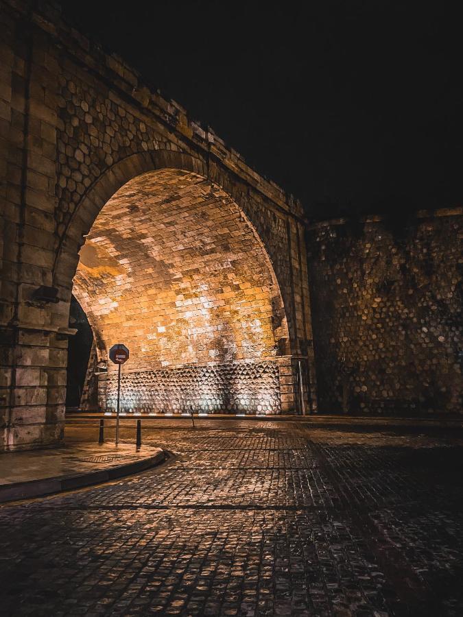 Minos By Agora Luxury Apartments In The Heart Of Heraklion Bagian luar foto