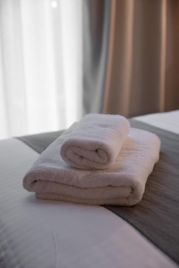 Minos By Agora Luxury Apartments In The Heart Of Heraklion Bagian luar foto